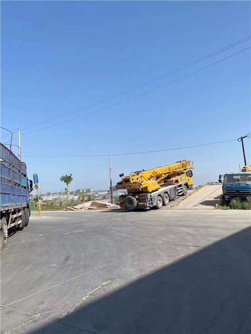 金坛区25吨吊车的租赁价格大概是多少？