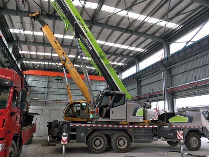 金坛区高空车出租需要注意哪些安全事项？